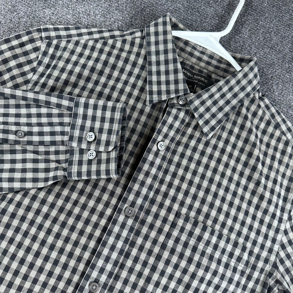 Banana Republic Button Down Mens M Medium Black Grey Gingham Slim Fit Soft Wash